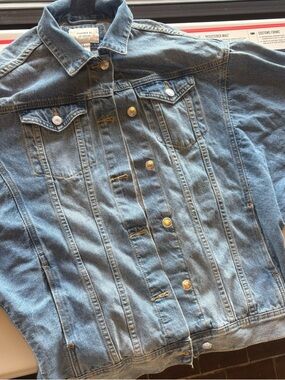 Forever 21 Slouchy Oversized Denim Jacket | Size Small